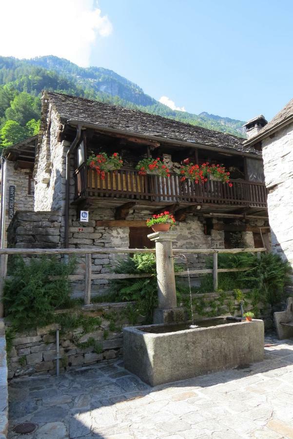 Villa Rustico Paese Vogorno Exterior foto